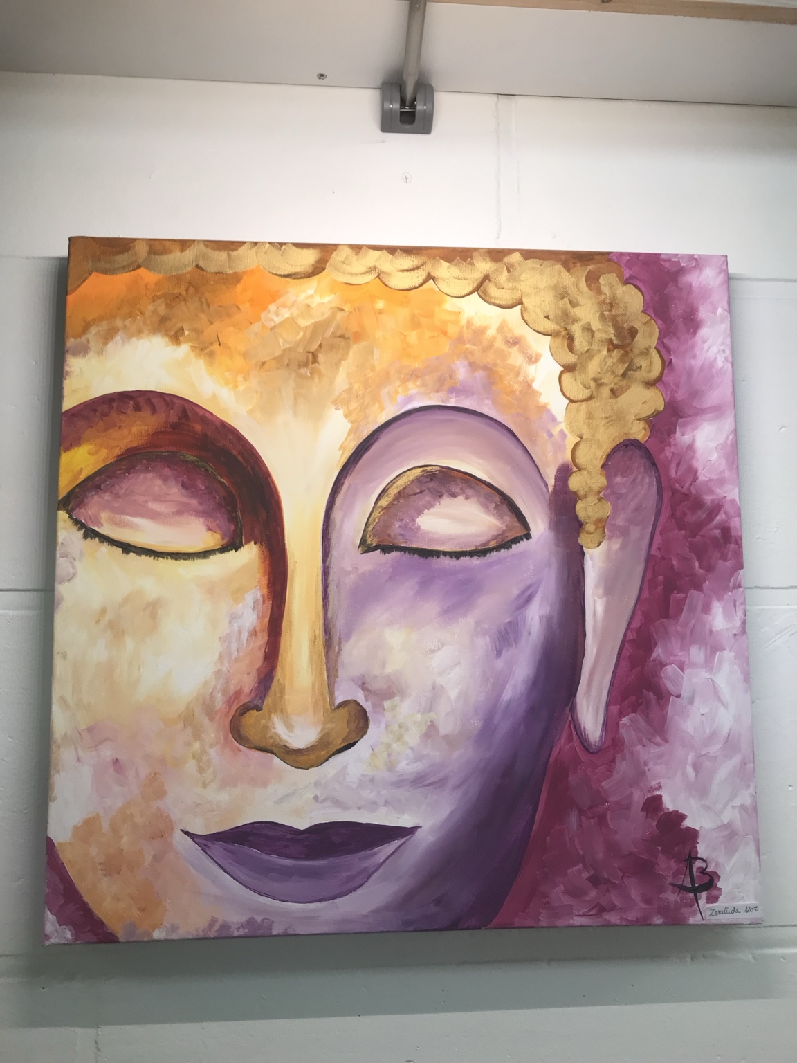 Aura sacrée, peinture de Béa représentant un visage méditatif dans des tons violets et dorés